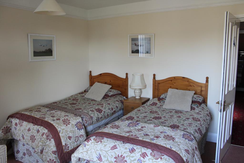 Bed and Breakfast The Manor House Crawley  Exterior foto