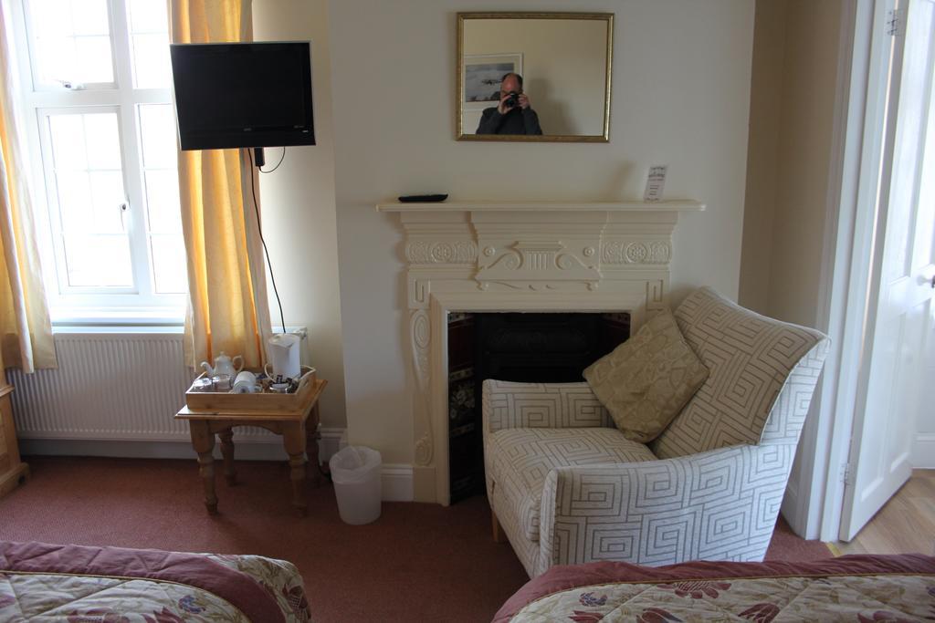 Bed and Breakfast The Manor House Crawley  Exterior foto